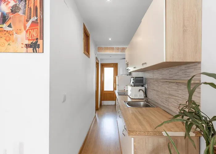 Sunny Retreat Near Market * Alicante